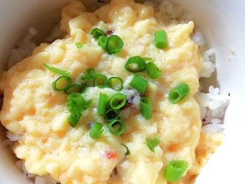 「深夜食堂」アレンジ。簡単たまご豆腐梅ごはん。